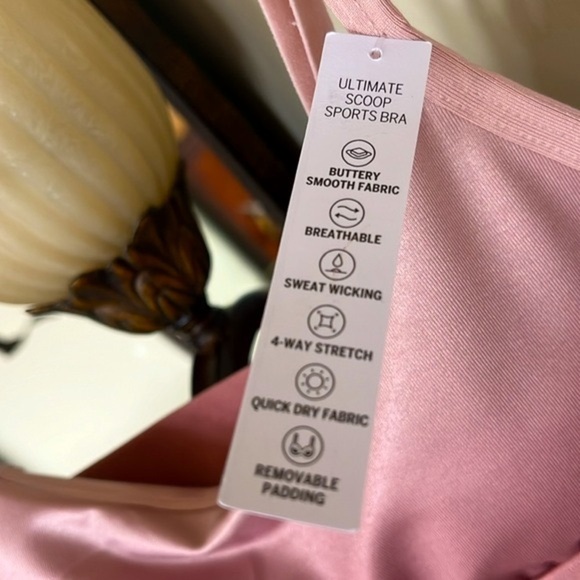 Brand New Victoria's Secret Pink Ombre Scoop Sports Bra & Ultimate Leggings Set - Picture 8 of 16
